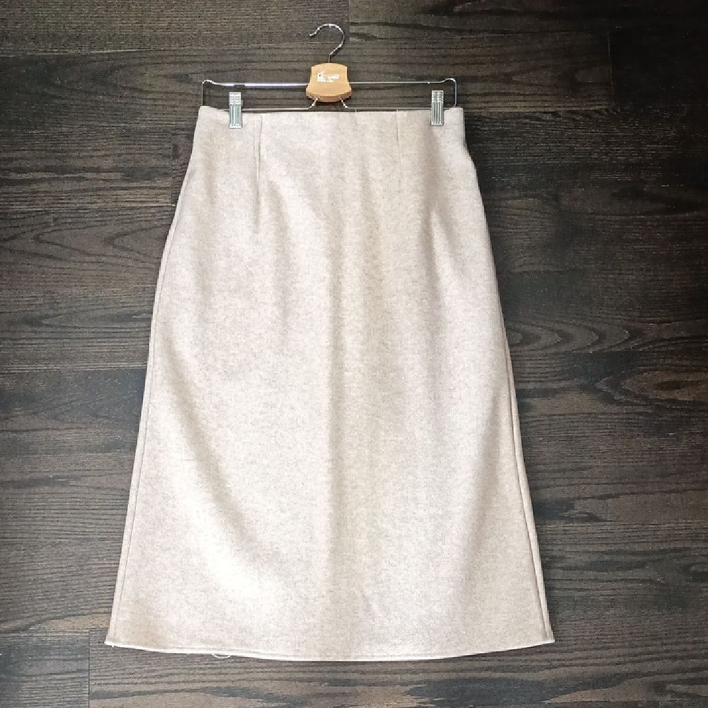 Quality OGL Mid-Length Elegant Cream Pencil Skirt